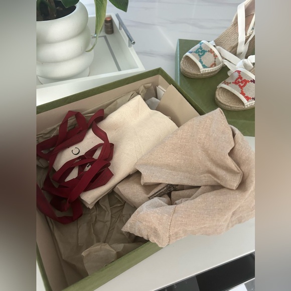 💚Authentic Gucci wedges size 6 - Picture 5 of 7